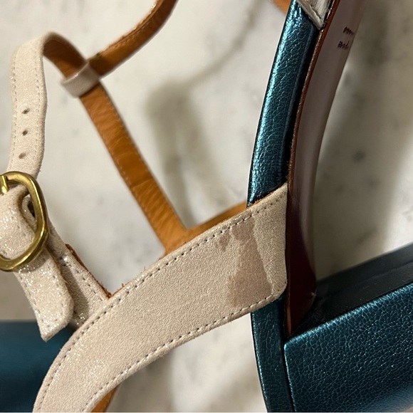 CHIE MIHARA metallic leather strapped sandals - Picture 13 of 13